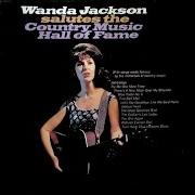 El texto musical THERE'S A NEW MOON OVER MY SHOULDER de WANDA JACKSON también está presente en el álbum Wanda jackson salutes the country music hall of fa