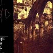 El texto musical AT THE GATES de AT THE GATES también está presente en el álbum Gardens of grief (1991)