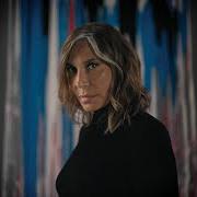 El texto musical LÈVE-TOI de ZAZIE también está presente en el álbum Aile-p (2022)