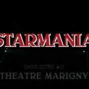 El texto musical UN GARÇON PAS COMME LES AUTRES de MICHEL BERGER también está presente en el álbum Les enfoirés chantent starmania (1993)