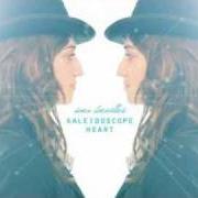 El texto musical KALEIDOSCOPE HEART de SARA BAREILLES también está presente en el álbum Kaleidoscope heart (2010)