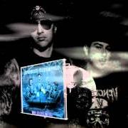 El texto musical 4:00 AM de AVENGED SEVENFOLD también está presente en el álbum Welcome to the family - ep (2010)