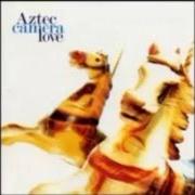 El texto musical KILLERMONT STREET de AZTEC CAMERA también está presente en el álbum Love (1987)