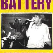 El texto musical WE'RE GONNA FIGHT de BATTERY también está presente en el álbum Only the diehard remain (1994)