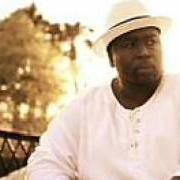 El texto musical WORLD AINT READY de BIG MIKE también está presente en el álbum Fast boy music (2013)