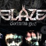 El texto musical KEEP IT SIMPLE de BLAZE YA DEAD HOMIE también está presente en el álbum Clockwork grey (2007)