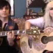 El texto musical EMO CTHULHU de THE DOLLYROTS también está presente en el álbum Love songs, werewolves & zombies (2014)