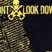 El texto musical FAST FORWARD de DON'T LOOK DOWN también está presente en el álbum Five [ep] (2003)
