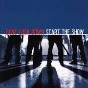 El texto musical AWAY de DON'T LOOK DOWN también está presente en el álbum Start the show (2002)