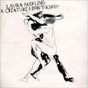 El texto musical NIGHT AFTER NIGHT de LAURA MARLING también está presente en el álbum A creature i don't know (2011)