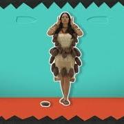 El texto musical UNA CRUZ DE MADERA de LILA DOWNS también está presente en el álbum Balas y chocolate (2015)