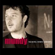 El texto musical STRANGE HOTEL de MUNDY también está presente en el álbum Raining down arrows (2005)