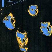 El texto musical LA LLUVIA GRIS de HÉROES DEL SILENCIO también está presente en el álbum Héroe de leyenda ep (1987)