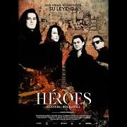 El texto musical ¡HÉROES, HÉROES! (INTERLUDIO) de HÉROES DEL SILENCIO también está presente en el álbum Héroes: silencio y rock & roll (2021)