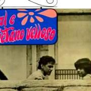 El texto musical CANDEIAS de GAL COSTA también está presente en el álbum Domingo (1967)