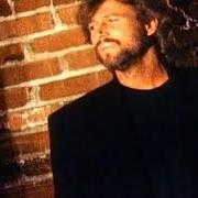 El texto musical CRAZY FOR YOUR LOVE de BEE GEES también está presente en el álbum E.S.P. (1987)