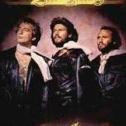 El texto musical LOVE ME de BEE GEES también está presente en el álbum Children of the world (1976)