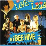 El texto musical BACIAMI de BEE HIVE también está presente en el álbum Love me licia e i bee hive (1986)