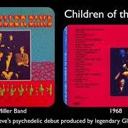 El texto musical STEPPIN' STONE de STEVE MILLER BAND (THE) también está presente en el álbum Children of the future (1968)