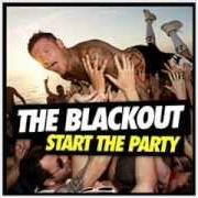 El texto musical TAKE AWAY THE MISERY de THE BLACKOUT también está presente en el álbum Start the party (2013)