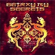 El texto musical GOD AND ME de BETRAY MY SECRETS también está presente en el álbum Betray my secrets (1999)