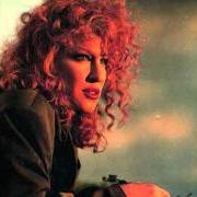 El texto musical ONE MORE ROUND de BETTE MIDLER también está presente en el álbum Some people's lives (1990)