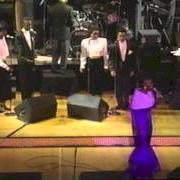 El texto musical CHEER UP de TRAMAINE HAWKINS también está presente en el álbum Live (1990)