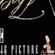 El texto musical SIZE 'EM UP de BIG L también está presente en el álbum The big picture (2000)
