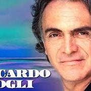 El texto musical TORNA A SORRIDERE de RICCARDO FOGLI también está presente en el álbum Greatest hits (1996)