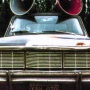 El texto musical HACIENDO BULLA de KARAMELO SANTO también está presente en el álbum Haciendo bulla (2004)
