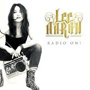 El texto musical RADIO ON de LEE AARON también está presente en el álbum Radio on! (2021)