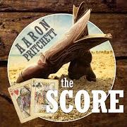 El texto musical WHEN A MOMMA'S BOY MEETS A DADDY'S GIRL de AARON PRITCHETT también está presente en el álbum The score (2016)