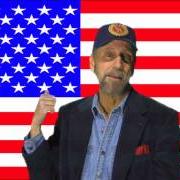 El texto musical MR. BUSINESSMAN de RAY STEVENS también está presente en el álbum We the people (2010)