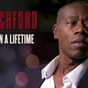 El texto musical ARE YOU SATISFIED? de ROACHFORD también está presente en el álbum Twice in a lifetime (2020)