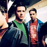 El texto musical LET'S MAKE IT LAST de T.O.E. también está presente en el álbum Take off eh! (1999)