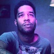 El texto musical DESTINATION: MOTHER MOON de KID CUDI también está presente en el álbum Satellite flight: the journey to mother moon (2014)