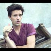 El texto musical BETWEEN ME AND YOU de BRANDON FLOWERS también está presente en el álbum The desired effect (2015)