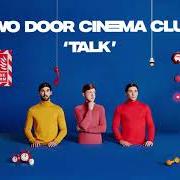 El texto musical THINK de TWO DOOR CINEMA CLUB también está presente en el álbum False alarm (2019)