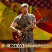 El texto musical COME PIOGGIA - ROBERTO AMADÈ de SANREMO 2011 también está presente en el álbum Sanremo 2011