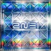 El texto musical IN THE CLUB de 2NE1 también está presente en el álbum 2ne1 (2009)