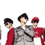 El texto musical 1?? (ONE MINUTE BACK) de SHINEE también está presente en el álbum Everybody (2013)