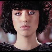 El texto musical LIMBO de KIMBRA también está presente en el álbum Settle down - ep (2011)