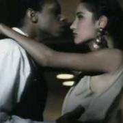 El texto musical WINDSWEPT de BRYAN FERRY también está presente en el álbum Slave to love: the best of the ballads (2000)