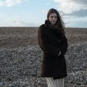 El texto musical CHOPIN WALTZ IN A MINOR (INTERLUDE) de BIRDY también está presente en el álbum Young heart (2021)