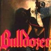 El texto musical WELCOME DEATH de BULLDOZER también está presente en el álbum The day of wrath (1985)