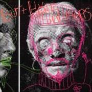 El texto musical EYE OF THE CHICKEN de BUTTHOLE SURFERS también está presente en el álbum Psychic, powerless.. another man's sac (1984)