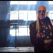 El texto musical CABARET de DEE SNIDER también está presente en el álbum Dee does broadway (2012)