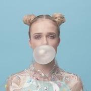 El texto musical REAL LOVE de FLORRIE también está presente en el álbum Too young to remember (2015)