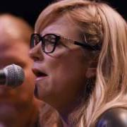 El texto musical HEAR ME de TEDESCHI TRUCKS BAND también está presente en el álbum Let me get by (2016)