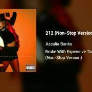 El texto musical GIMME A CHANCE de AZEALIA BANKS también está presente en el álbum Broke with expensive taste (2014)